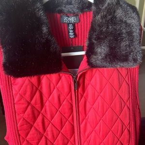 Jones New York Quilted Faux Fur Zip Up Vest